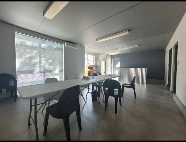 422M² WAREHOUSE TO LET IN MORGAN INDUSTRIA